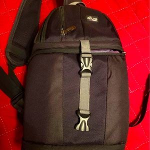 Camera sling bag